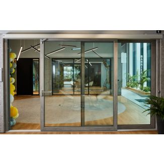 Ușă culisantă din PVC, acționare electrică cu telecomandă, Barrier 100 Glissandor, 4010 X 2500 mm