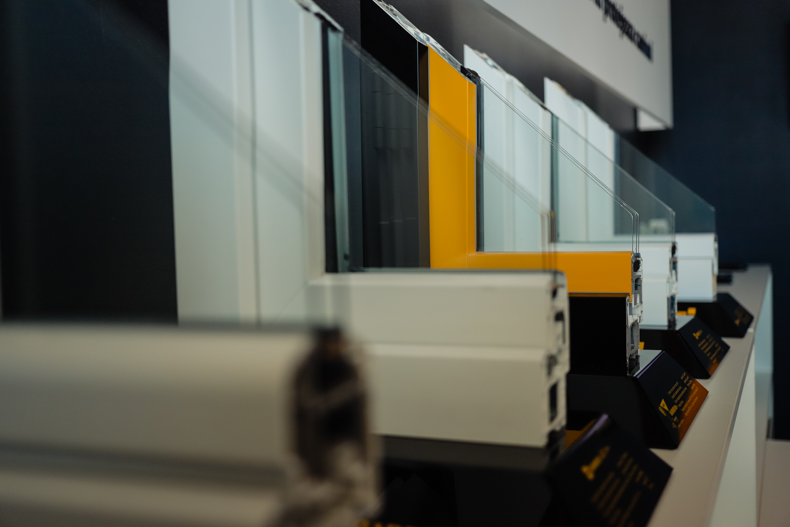 Fisuri în sticla termopanului. Se pot repara?