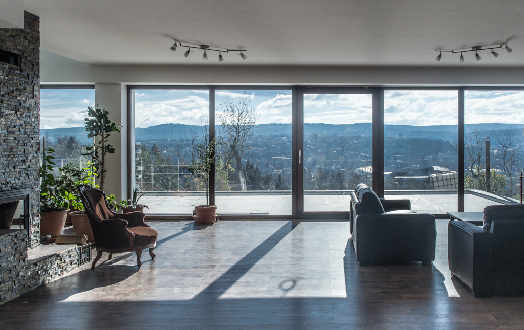 Modele de uși și geamuri de termopan potrivite pentru casa ta