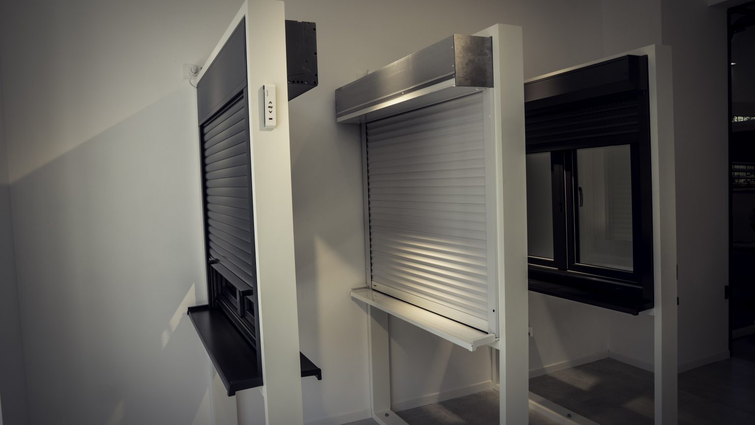 Cele mai eficiente rulouri pentru izolare termică: PVC sau aluminiu