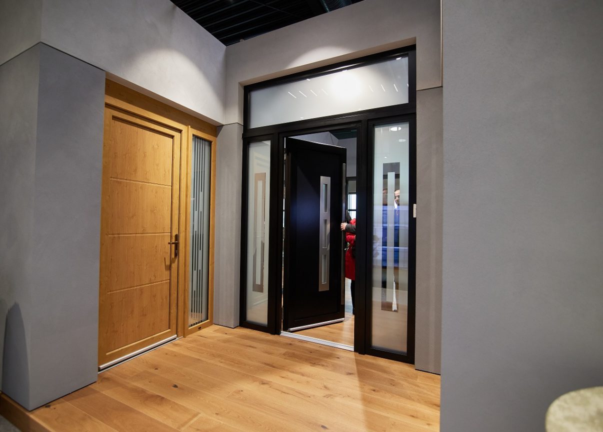 Acces facil în locuință: praguri din aluminiu cu distanțier termic